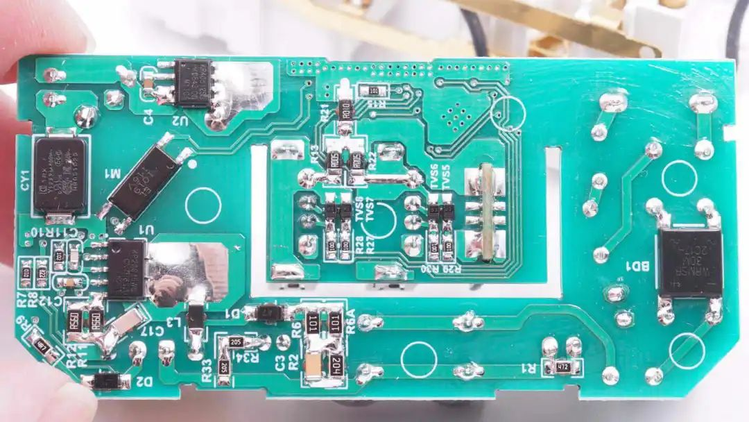 【尊龙凯时实业】案例拆解报告：正泰30W 2A1C快充转换器